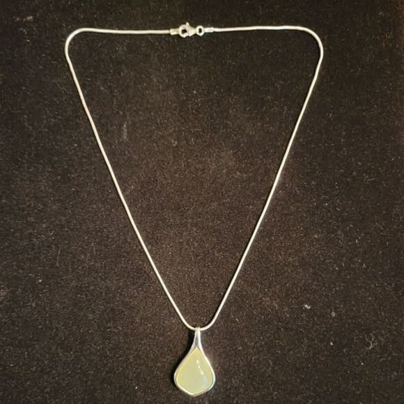 Green Moonstone Pendant On Sterling Chain - Picture 3 of 5